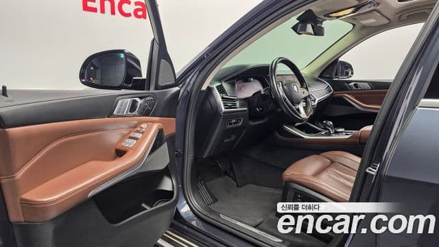 BMW X7 (G07) xDrive 40d Design Pure Excellence 7인승, 2021 10
