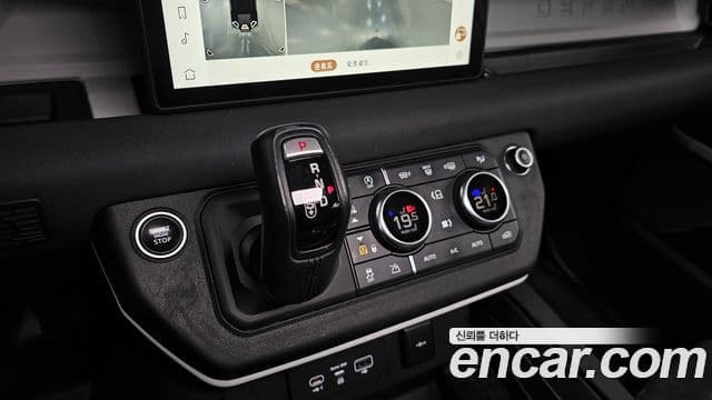 Land Rover Defender (L663) 110 D240 SE, 2020 9