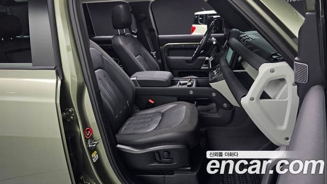 Land Rover Defender (L663) 110 D240 SE, 2020 10