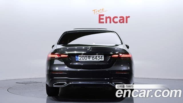 Mercedes-Benz E-класс W213 AMG Line, 2023 4