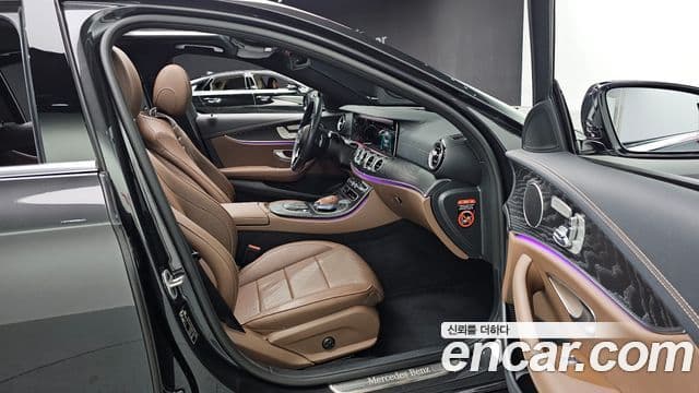 Mercedes-Benz E-класс W213 AMG Line, 2023 10
