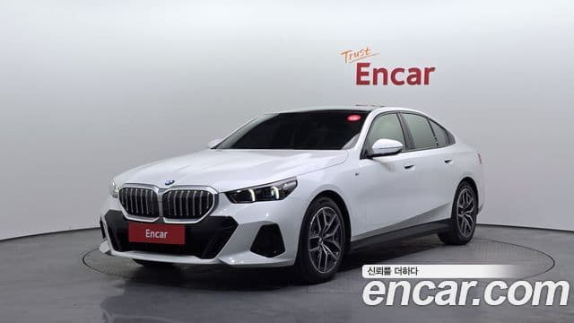 BMW 5시리즈 (G60) 523d M Sport, 2024 1