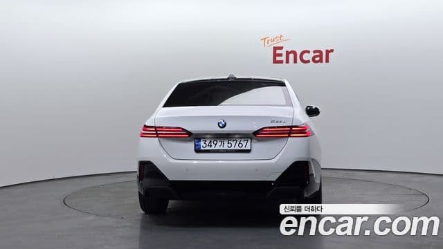 BMW 5시리즈 (G60) 523d M Sport, 2024 4