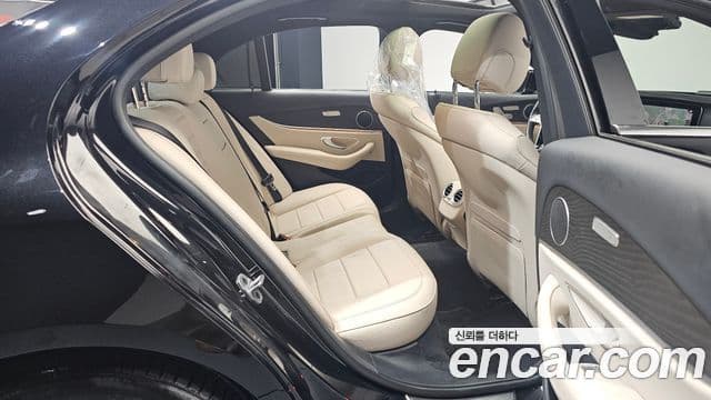 Mercedes-Benz E-класс W213 AMG Line, 2023 12