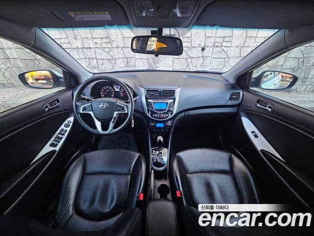 Hyundai Accent(новый кузов / новое поколение) Premier, 2011 7