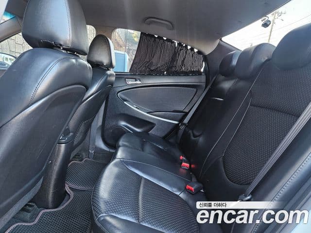 Hyundai Accent(новый кузов / новое поколение) Premier, 2011 11