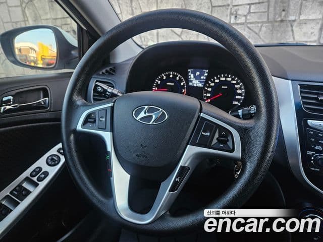 Hyundai Accent(новый кузов / новое поколение) Premier, 2011 12