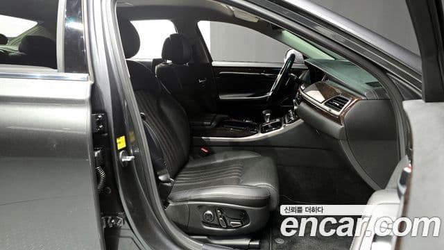 Genesis EQ900 Premium Luxury, 2018 10