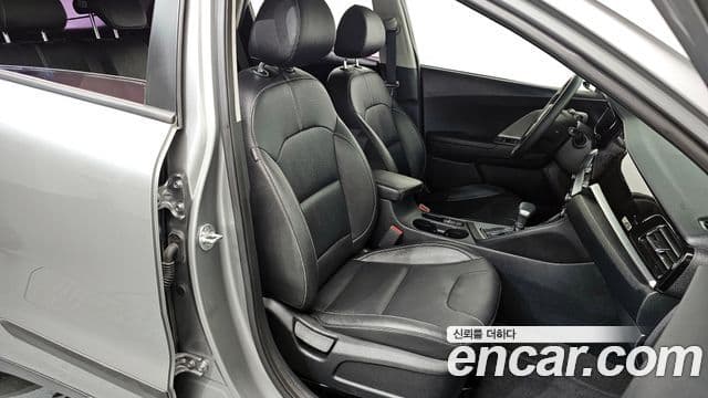 Kia The / новый New Niro Luxury, 2020 10