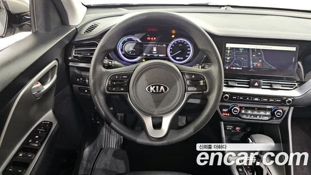 Kia The / новый New Niro Luxury, 2020 13