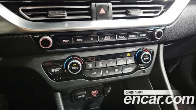 Kia The / новый New Niro Luxury, 2020 17