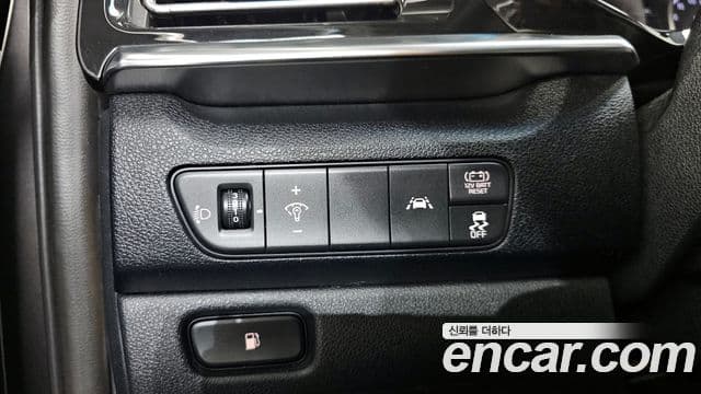 Kia The / новый New Niro Luxury, 2020 18