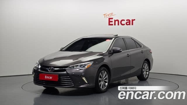 Toyota New 캠리 2.5 XLE, 2017 1