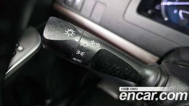 Toyota New 캠리 2.5 XLE, 2017 17