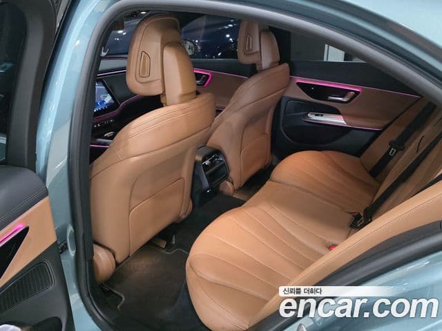 Mercedes-Benz E-класс W214 Avantgarde, 2025 12