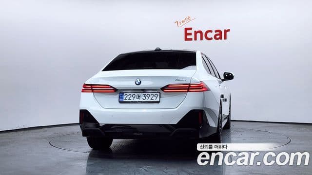 BMW 5시리즈 (G60) 520i M Sport, 2024 4