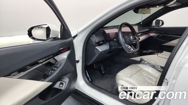 BMW 5시리즈 (G60) 520i M Sport, 2024 10