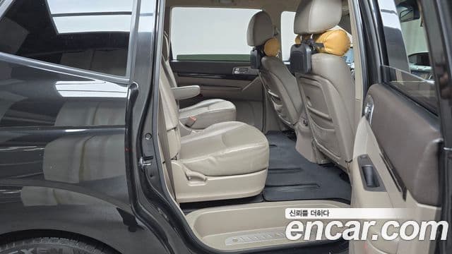 KG모빌리티(SsangYong) Korando 투리스모 4WD RX 9인승, 2016 12