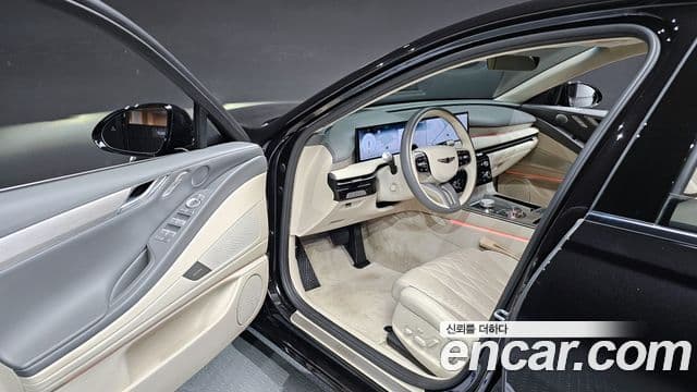 Genesis G80 (RG3) бензин 2.5 турбо AWD, 2025 11