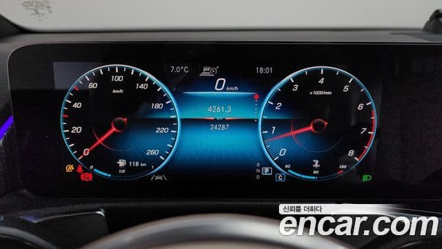 Mercedes-Benz GLB-класс X247 GLB220, 2021 8