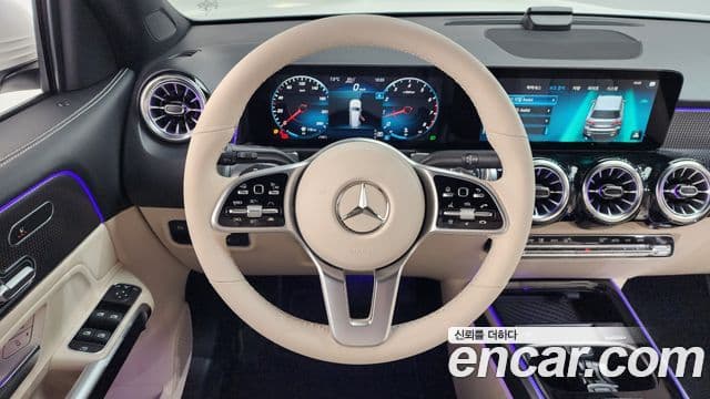 Mercedes-Benz GLB-класс X247 GLB220, 2021 13