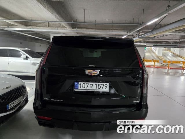 Cadillac Escalade 5세대 Sport Platinum, 2024 4