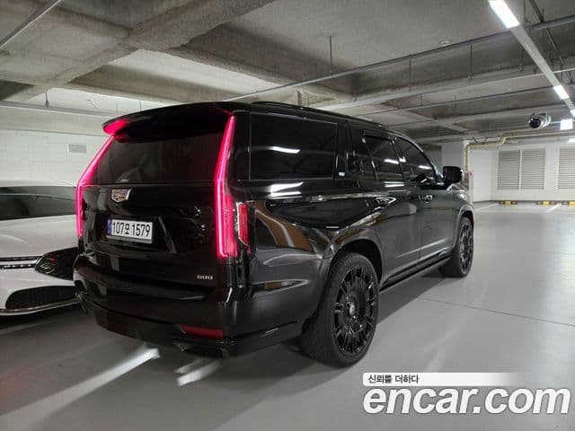 Cadillac Escalade 5세대 Sport Platinum, 2024 7