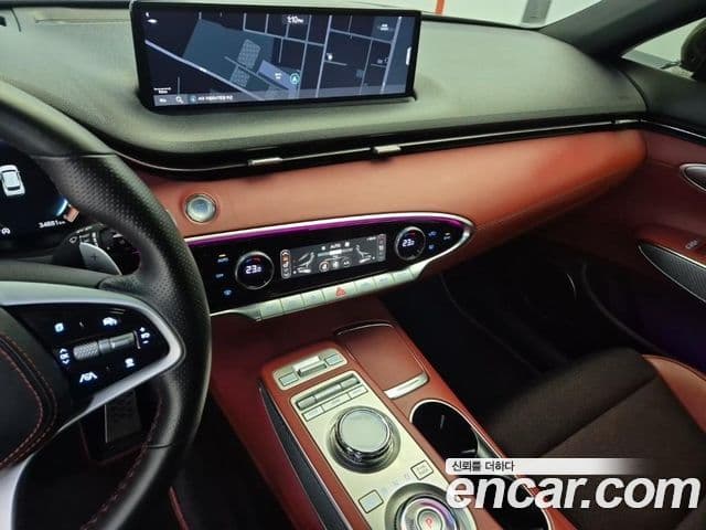 Genesis GV70, 2022 10