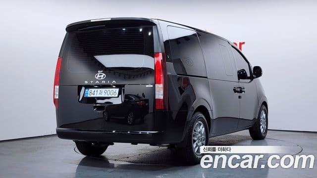 Hyundai Staria Modern, 2025 2