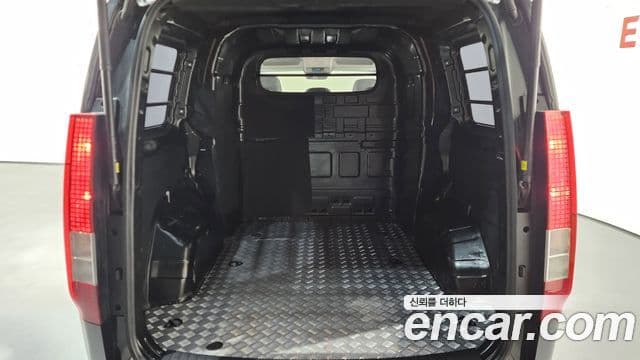 Hyundai Staria Modern, 2025 20