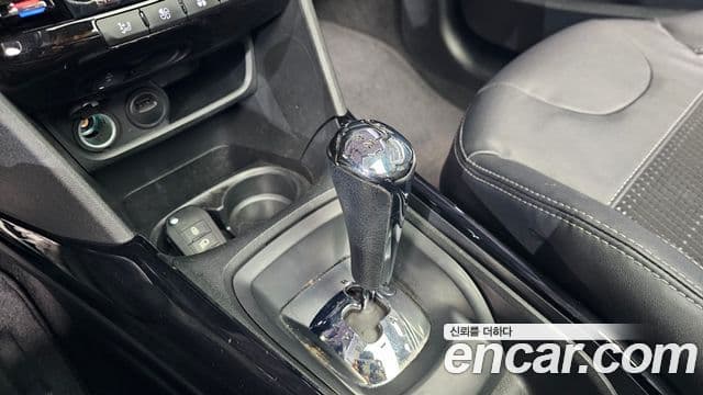Peugeot 2008 1.6 e-HDi Felline L, 2016 9
