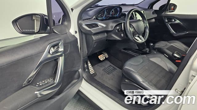 Peugeot 2008 1.6 e-HDi Felline L, 2016 11