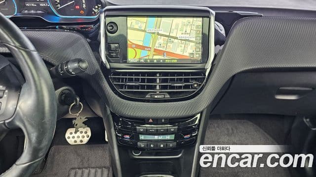 Peugeot 2008 1.6 e-HDi Felline L, 2016 14