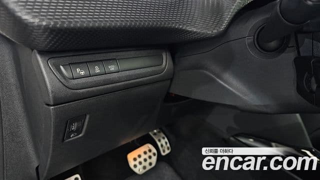 Peugeot 2008 1.6 e-HDi Felline L, 2016 17