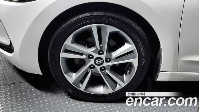 Hyundai Avante AD Special, 2017 все фото