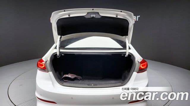 Hyundai Avante AD Special, 2017 20