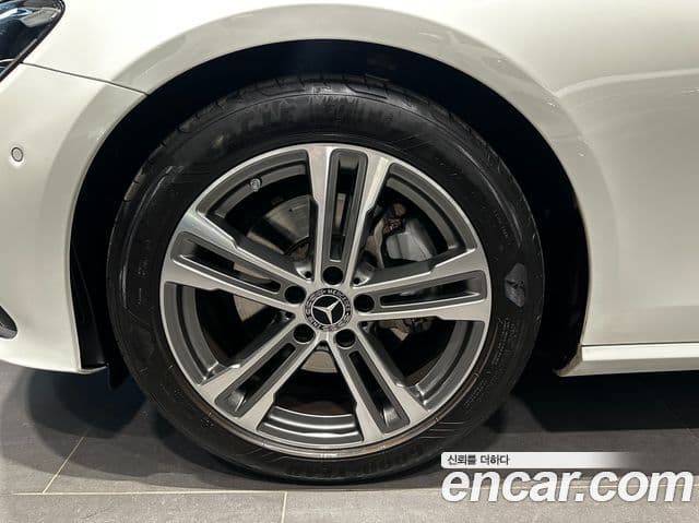 Mercedes-Benz E-класс W213 Avantgarde, 2023 все фото