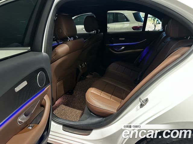 Mercedes-Benz E-класс W213 Avantgarde, 2023 10