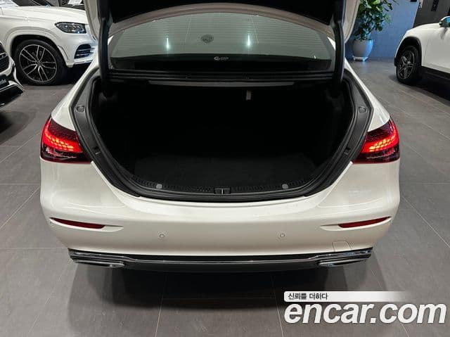 Mercedes-Benz E-класс W213 Avantgarde, 2023 13