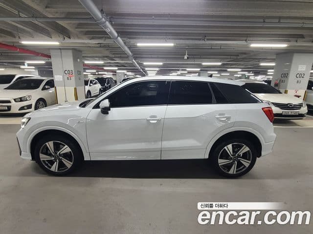 Audi Q2 Premium, 2023 4