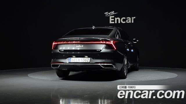 Kia K8 гибрид Signature, 2022 4