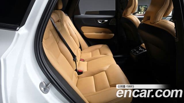 Volvo XC60 2세대 B6 Ultimate Bright, 2024 12