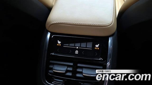 Volvo XC60 2세대 B6 Ultimate Bright, 2024 18