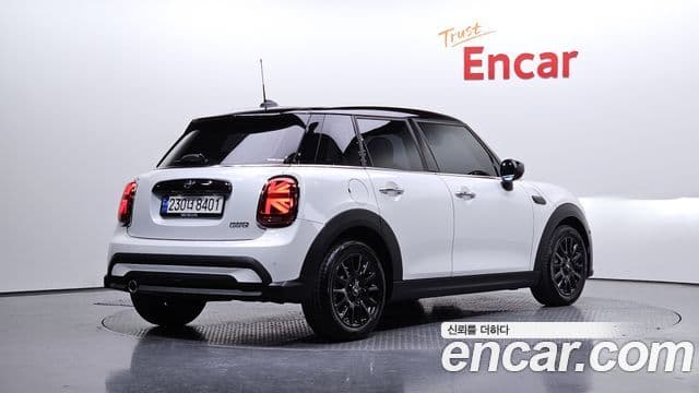 Mini Cooper 3세대, 2024 2
