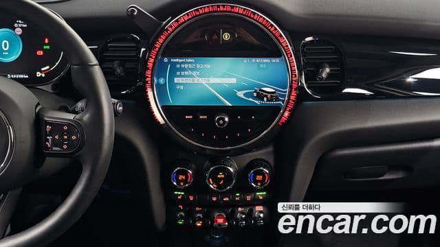 Mini Cooper 3세대, 2024 14