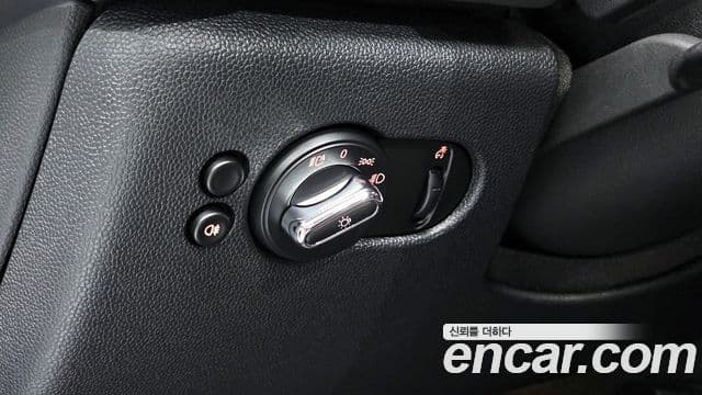 Mini Cooper 3세대, 2024 16