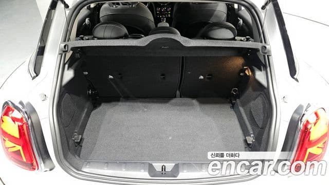 Mini Cooper 3세대, 2024 20