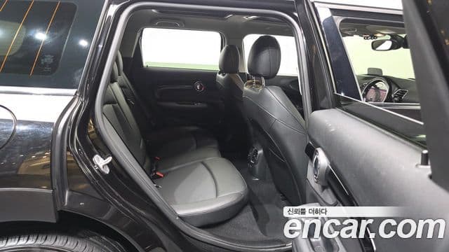 Mini Cooper 클럽맨 2세대, 2021 12