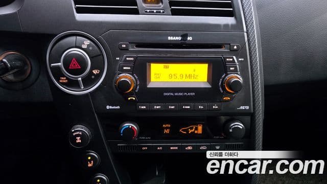 KG모빌리티(SsangYong) Korando Sport Fashion, 2015 16