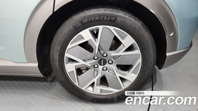 Genesis GV60 Standard, 2022 все фото